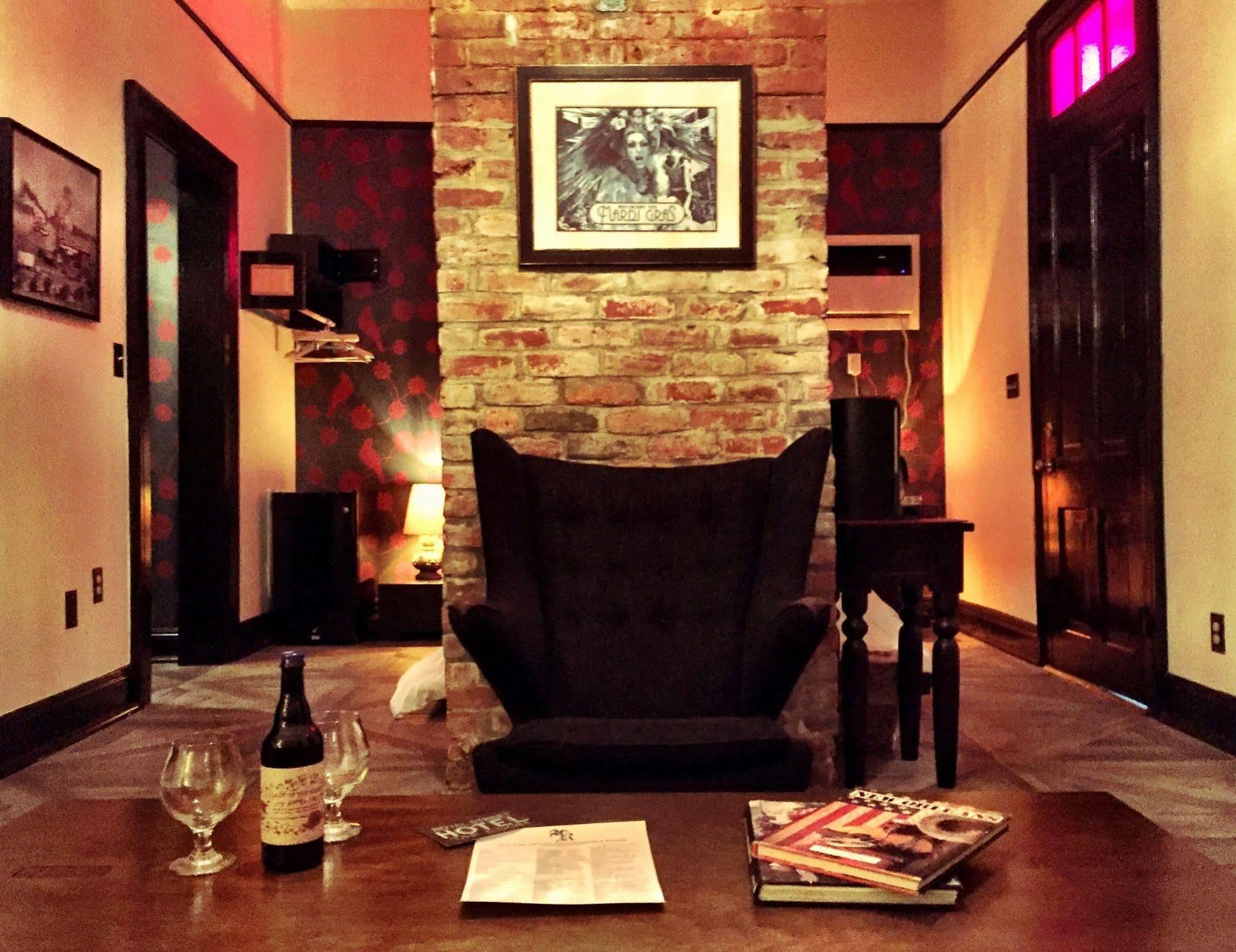 Royal Street Inn & Bar Ню Орлиънс Екстериор снимка