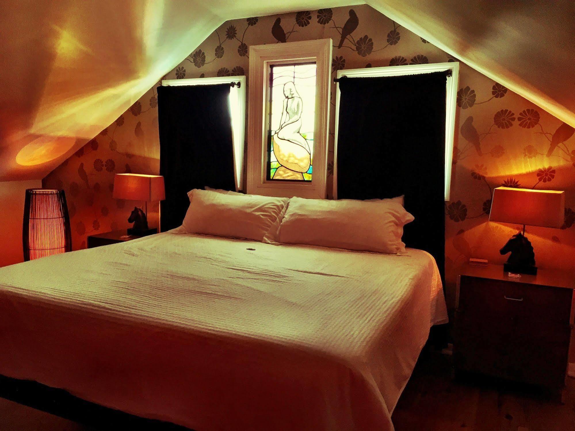 Royal Street Inn & Bar Ню Орлиънс Екстериор снимка